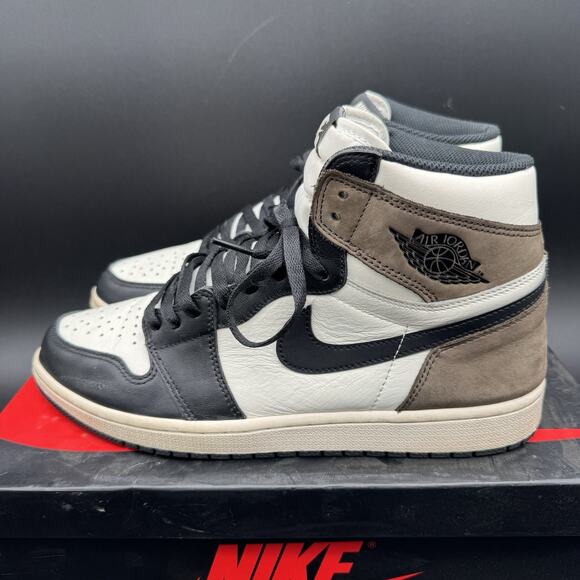 Nike Air Jordan 1 High Mocha Mens Size 11 2020 555088-105 Used With Original Box